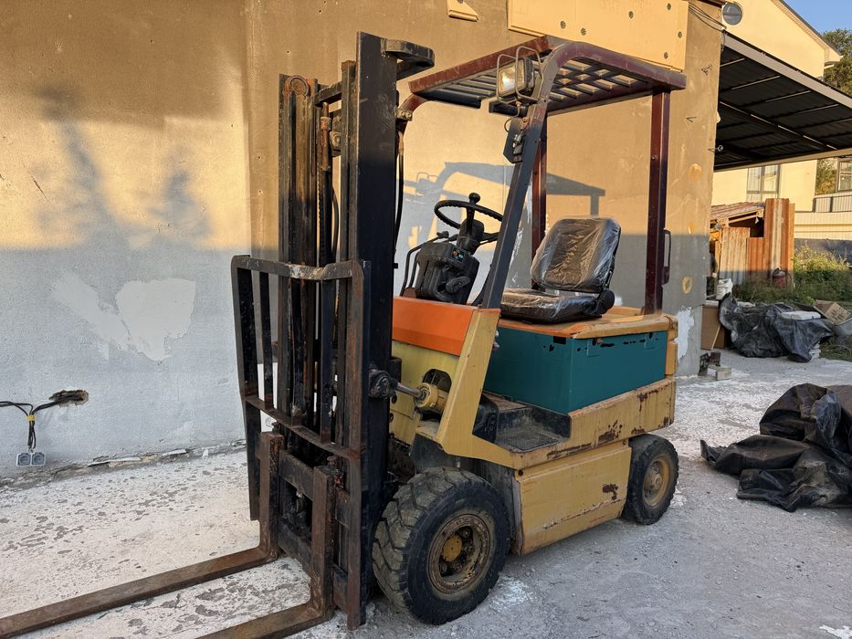 Вилочный погручик Toyota