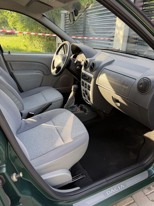 Dacia Logan LAOREAT 2006 Benzina 1.4 km 100.000 imepcabila 100% reali