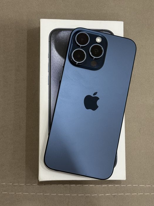 Продам Айфон 15 про макс