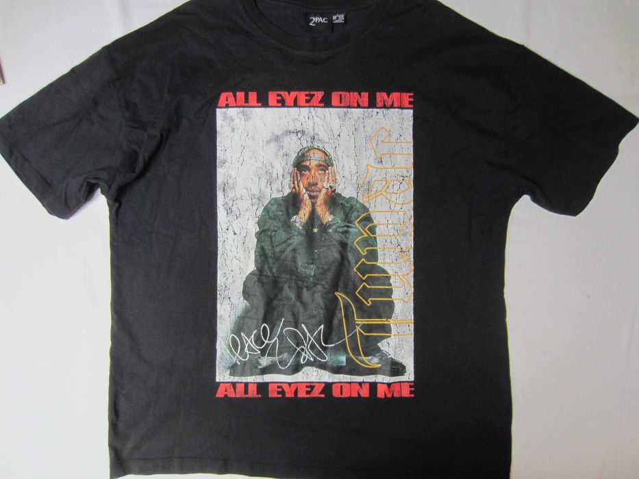 Tricouri Tupac masura L si M, 100%bumbac, stare f. buna