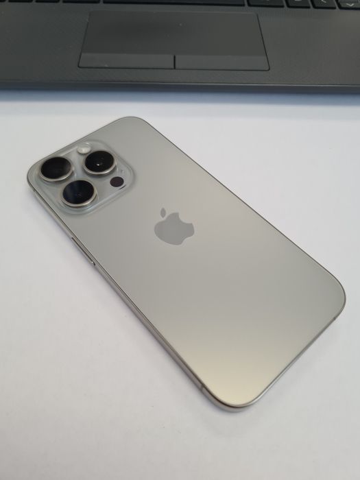 iPhone 15 PRO 256GB