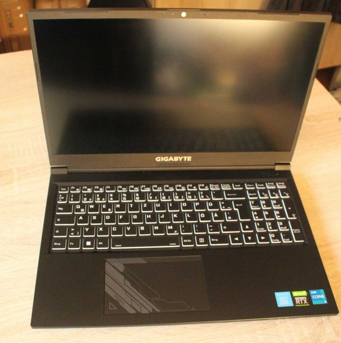 Laptop Gaming RTX 3050 + i5-12500H | Foarte îngrijit