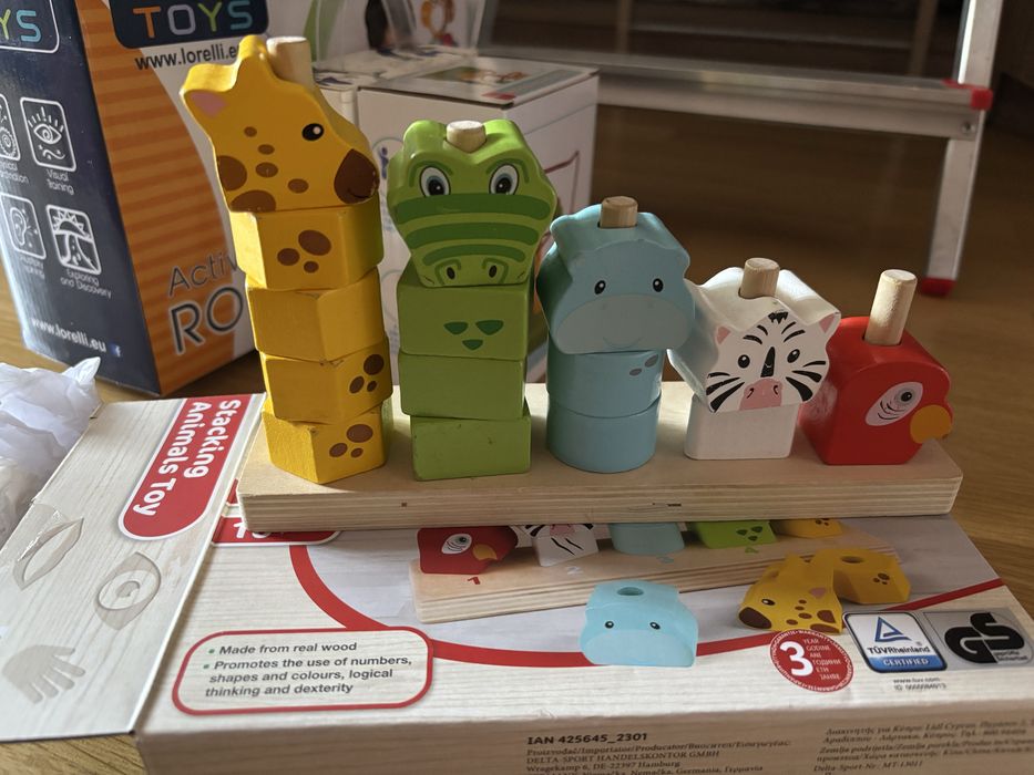 Лот дървени играчки