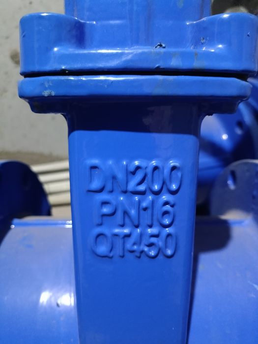 Продам новые задвижки