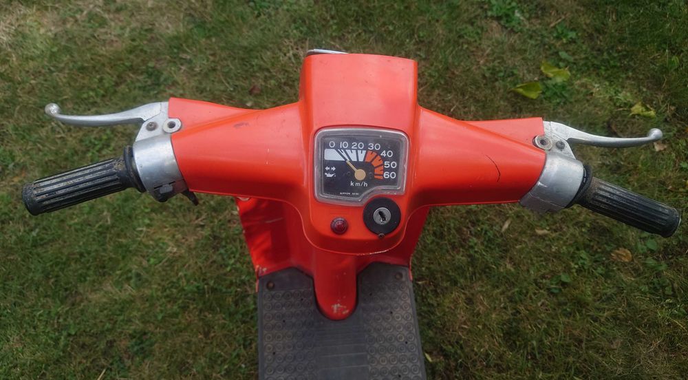 скутер Suzuki Bara цял за части