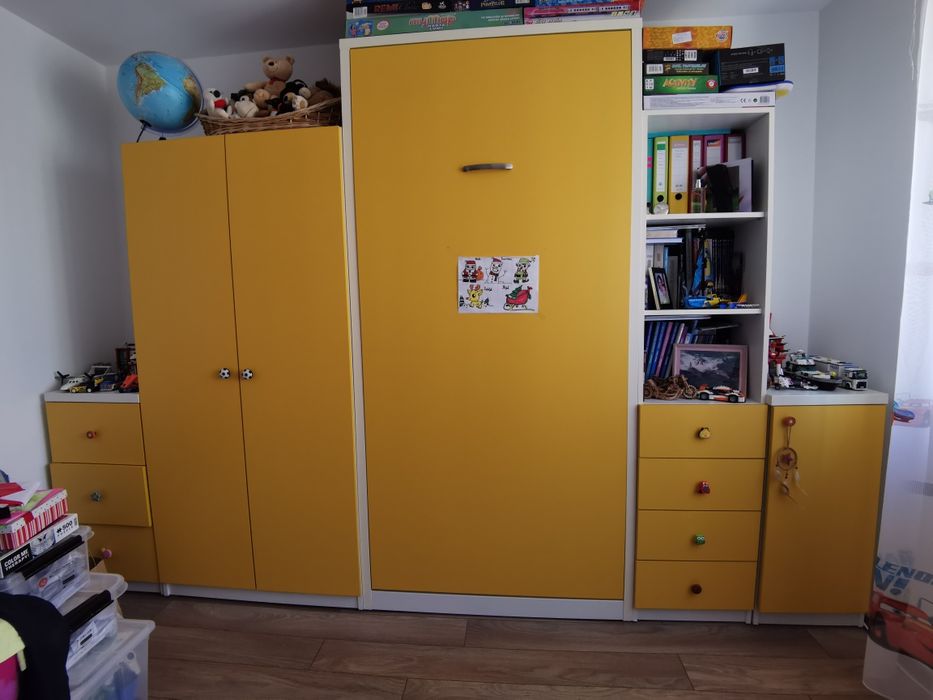 SET mobila+pat rabatabil pe perete+saltea