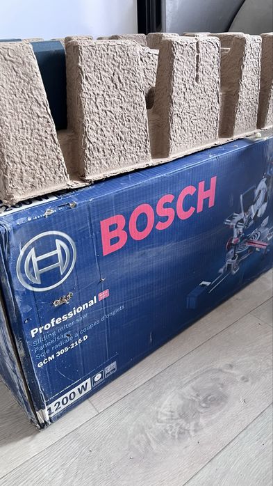 Торцовочная пила Bosch