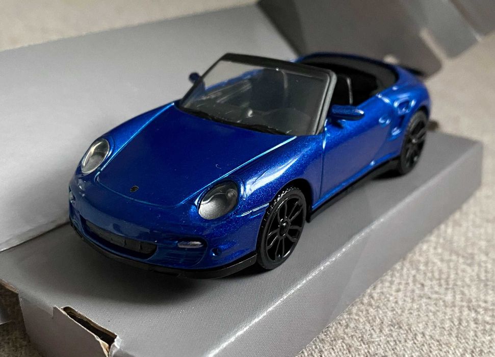 Macheta Porsche 911 Turbo Cabriolet 1 43 - noua la cutie - metal