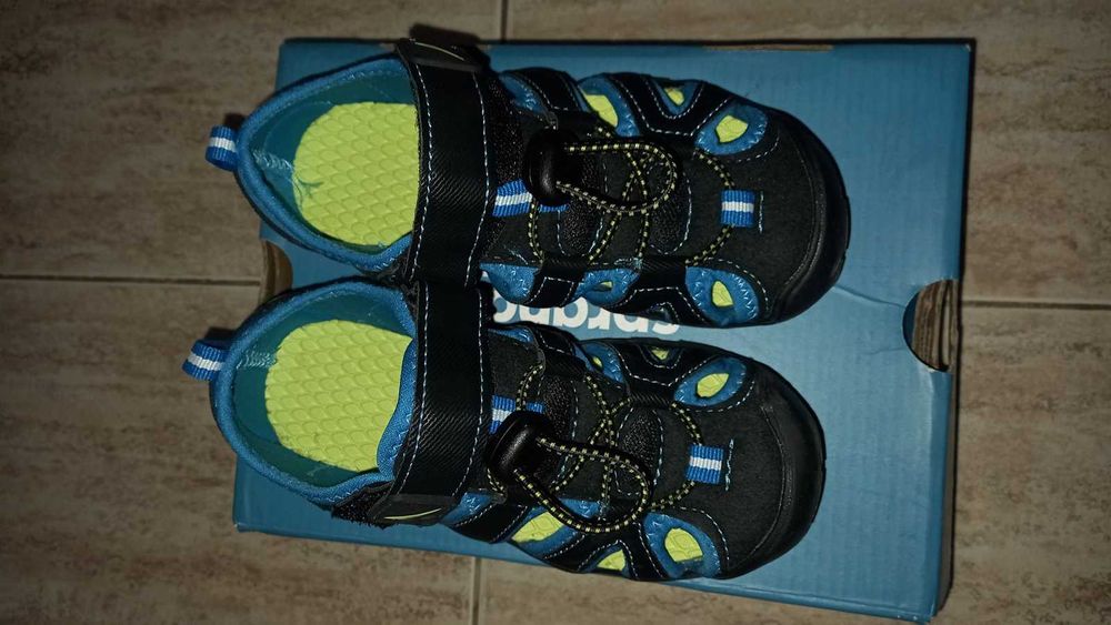 Детски сандали Sprandi. Номер 29 . Отлично състояние .