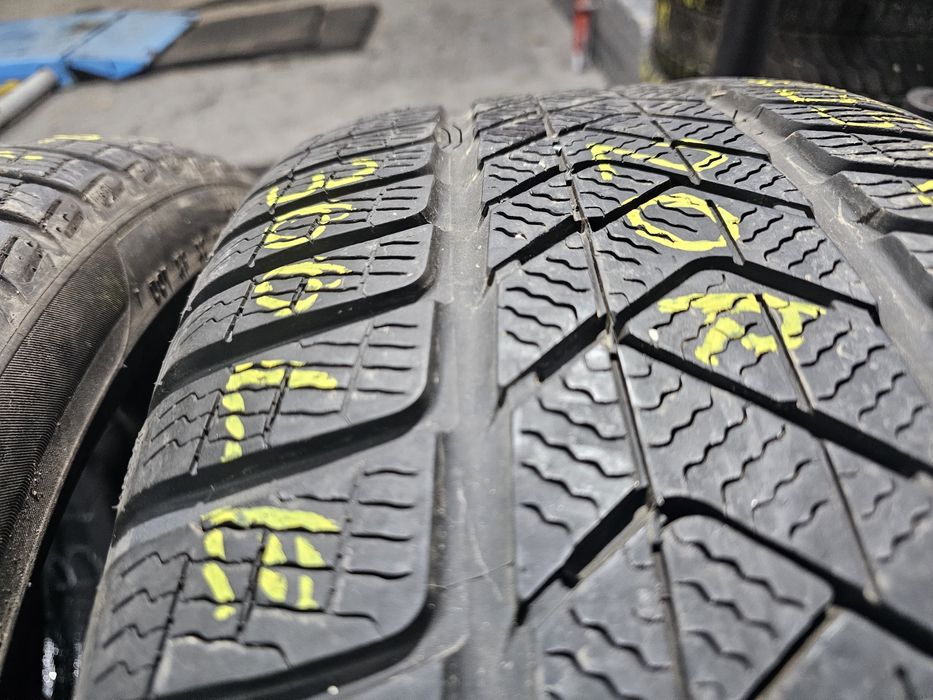 255 35R19 225 40R19 M+S Pirelli