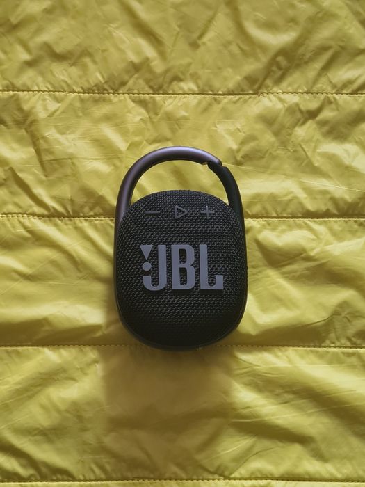 JBL  -  Mini Boxă portabilă