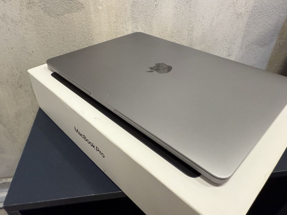 macbook pro m1 16gb second hand si noi de vanzare • Anunturi