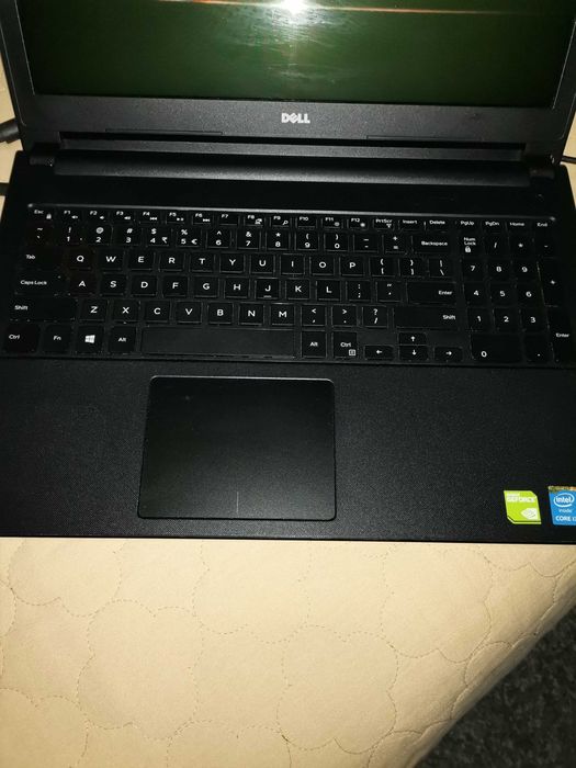 Лаптоп Dell Inspirion 15 5000 Series