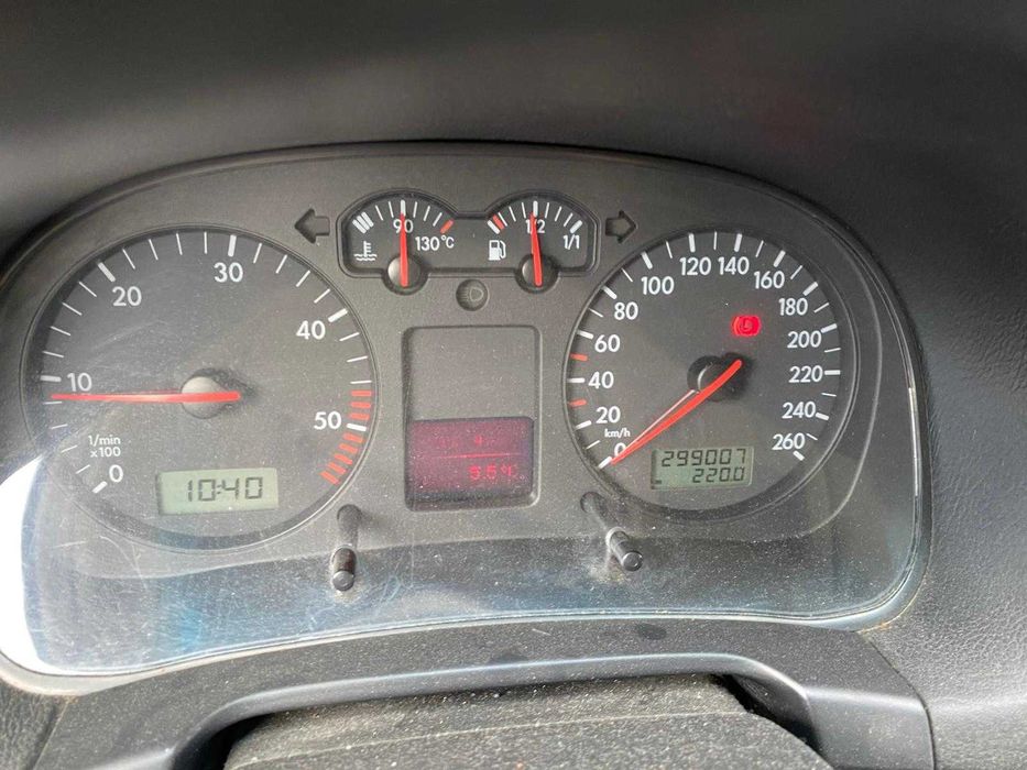 VOLKSWAGEN Golf 2004 — imagine 5