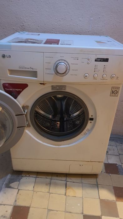 Продам стиральную машину LG