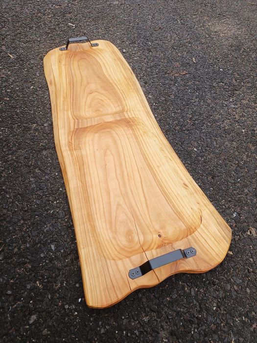 tocatoare si platouri servire din lemn de stejar si cires