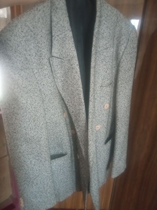 2ta kastyum shim,rangi toq seri va tomniy siniy,holati yengi