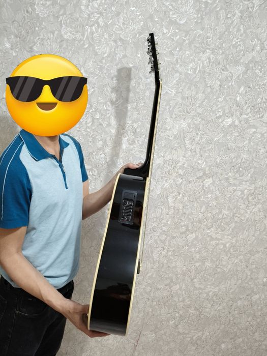 Продаю гитару новая!