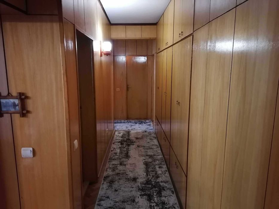 Продава се апартамент 120 кв. м. - 200 000 евро