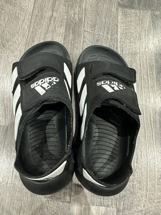 Адидас детски сандали