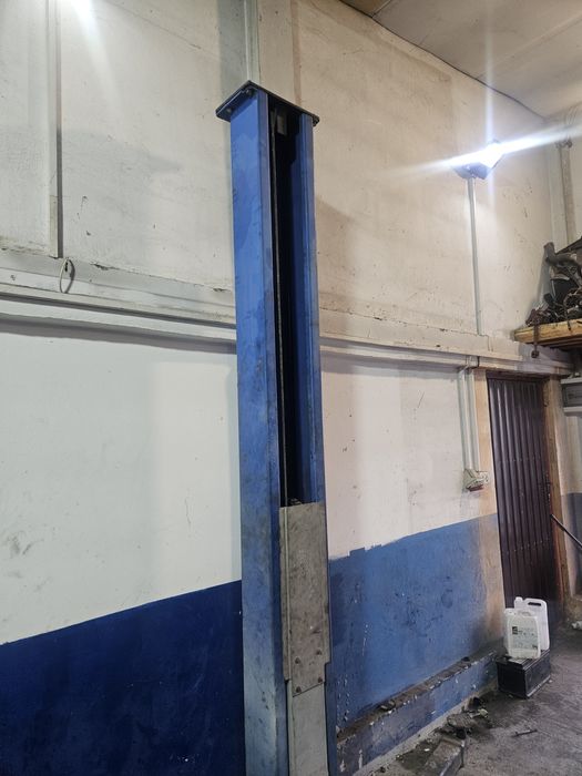 Vand  elevator  hidraulic  de  3.5 tone