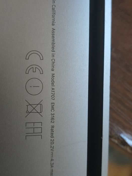 Macbook Pro 15 A1707 Emc 3162 - i7 / Complet