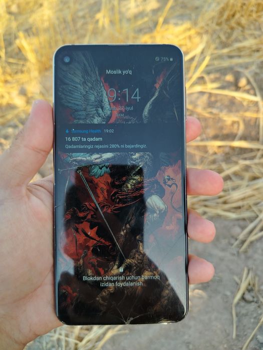 Telefon sotiladi