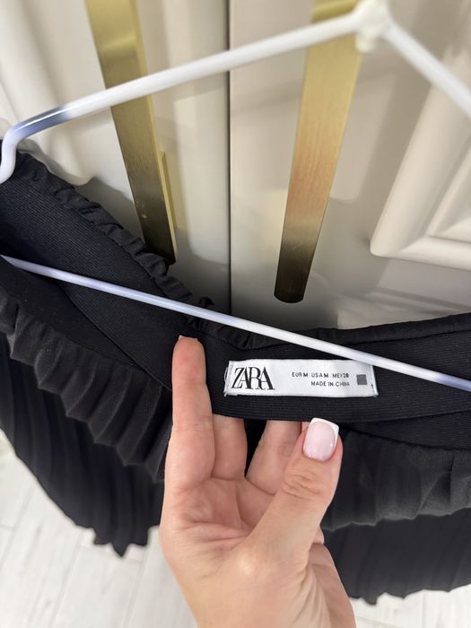 Плисерованная юбка Zara