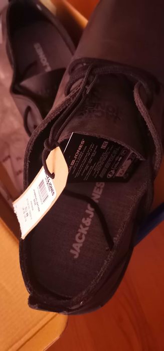 Обувки джак и Джоунс 46