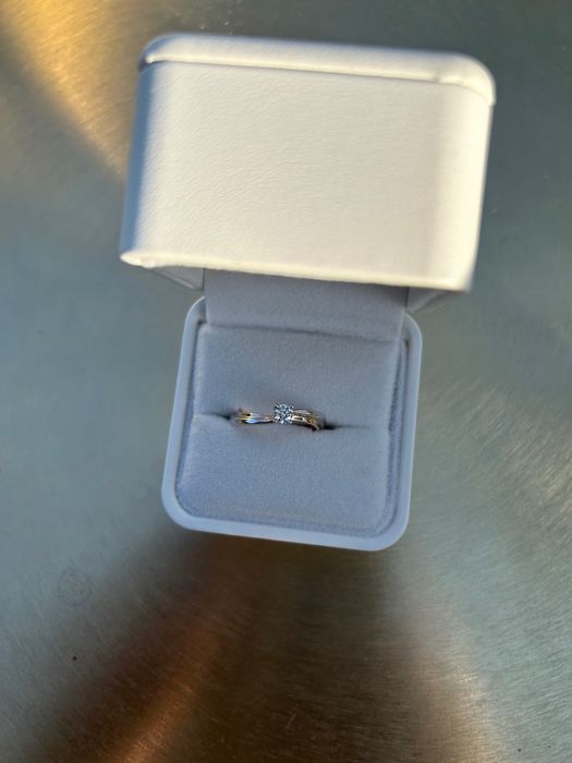Inel de logodna cu diamant