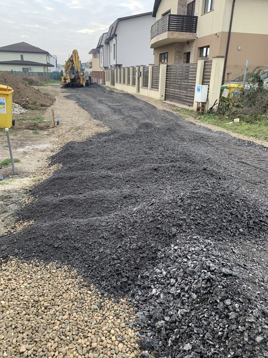 Frezat de Asfalat pentru drumuri , alei , terasamente