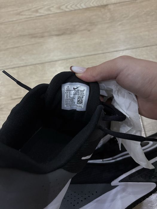 Adidasi nike , 43