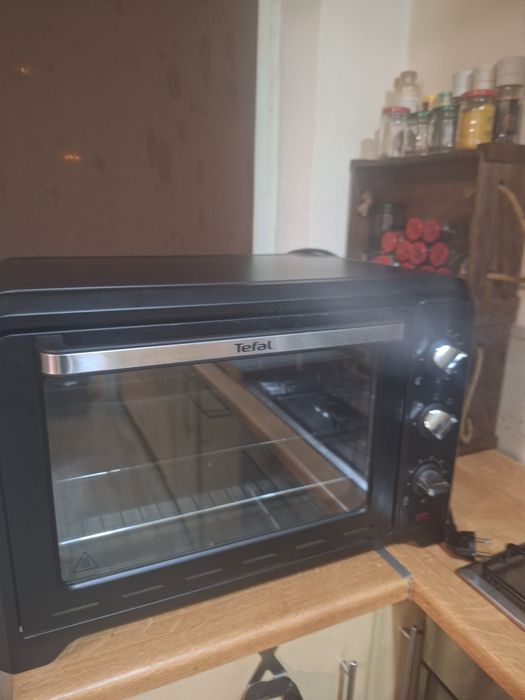 Cuptor electric de masa Tefal