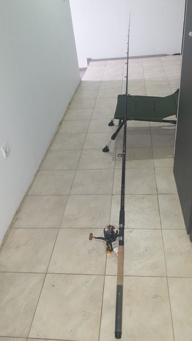 НОВИ!!!Лукс въдица фидер карбон 4.5м 120гр с макара Bait Runner 5000