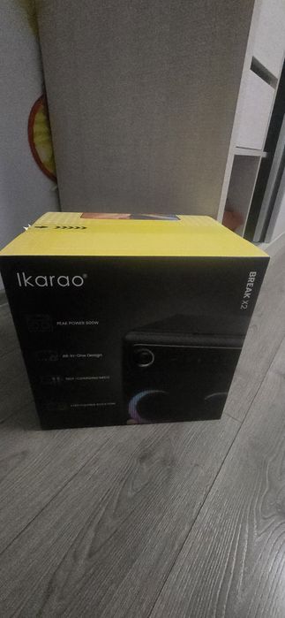 Se vinde boxa karaoke cu ecran  Ikarao Break X2 sigilat.