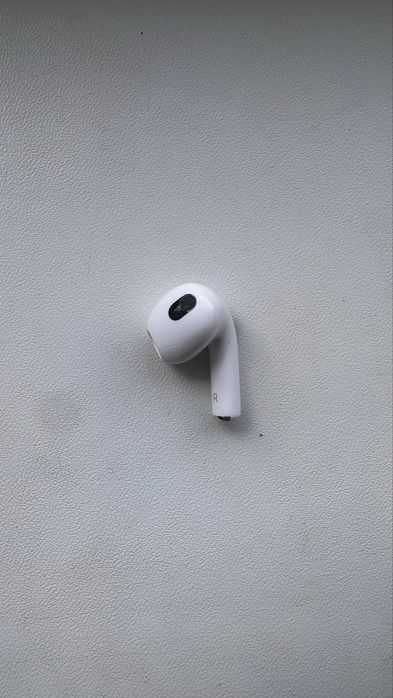 Правый наушник Apple Airpods 3 (без кейса)