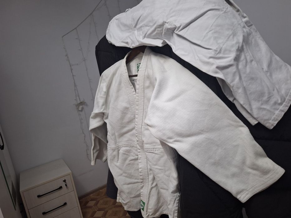 Продам кимоно для дзюдо