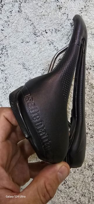 Седалка selle Italia SUPERFLOW XLR 198грама.