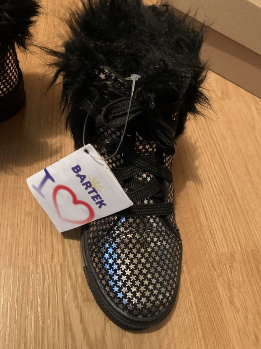 Ghete fete, Bartek, piele stantata, imblanite la interior, noi,.