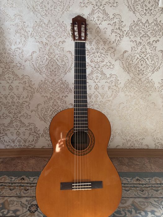 Классическая гитара Yamaha c40