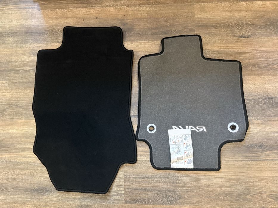Полики ковролиновые Тоета RAV 4