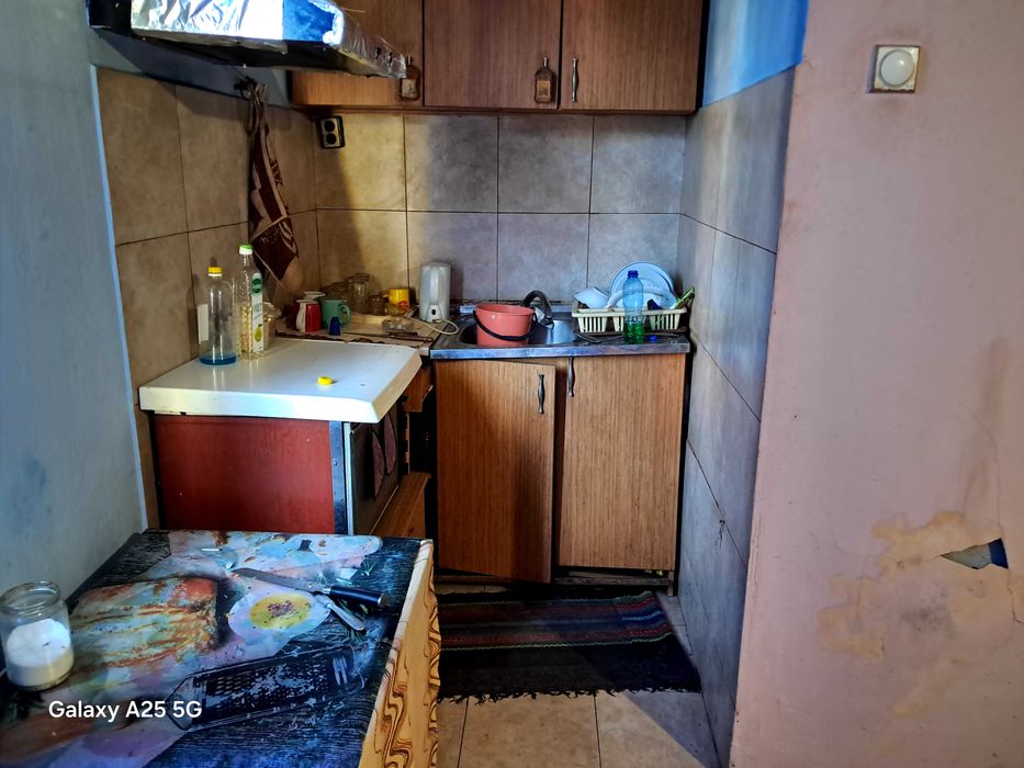 Продавм гарсониера в Димитровград