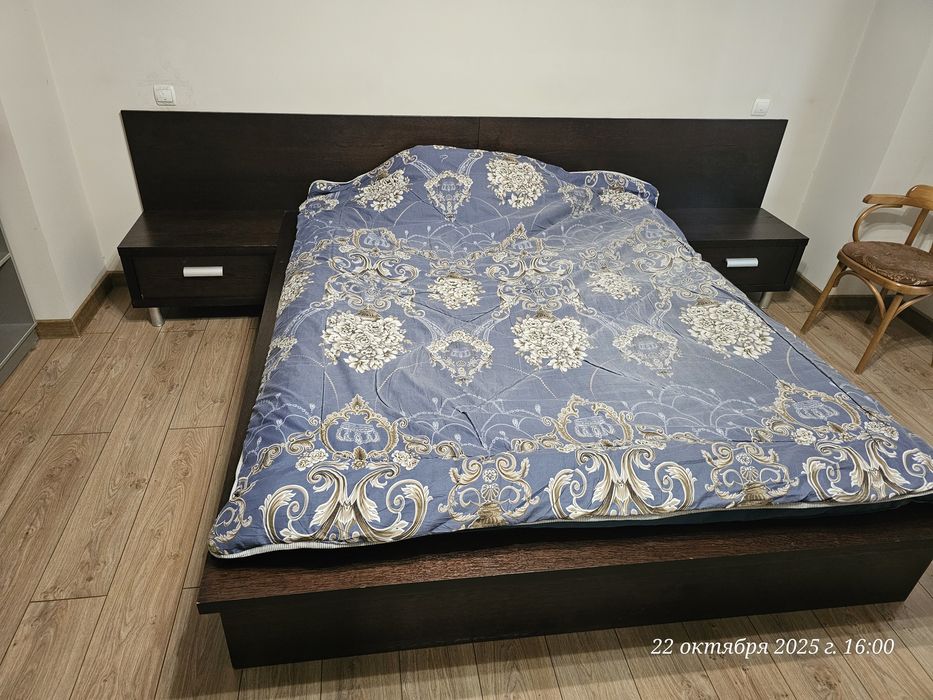 Кровать двухспальная