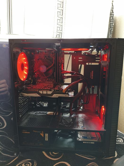 Компютър 1060 3Gb i5 8400