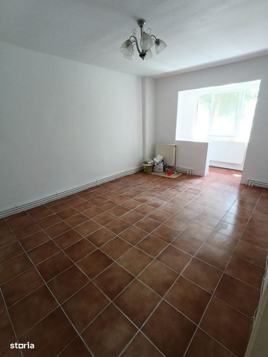 Apartament 2 camere - suprafata 49mp, confort 2, zona Viziru 1.