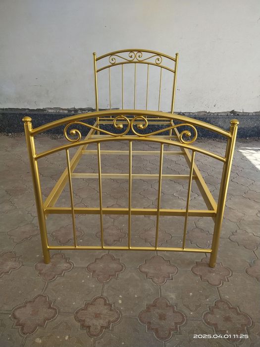 Металлический кованые кровати