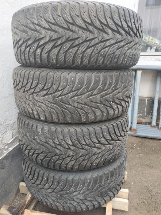 Продам диски с резиной шипованые