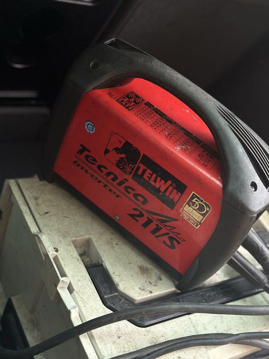 Инверторен заварьчен апарат, TELWIN, TECNICA 211/S