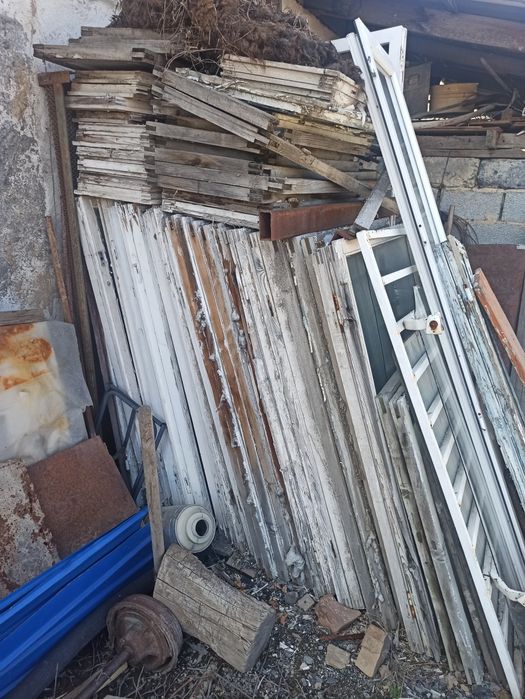 Двери и деревянные окна