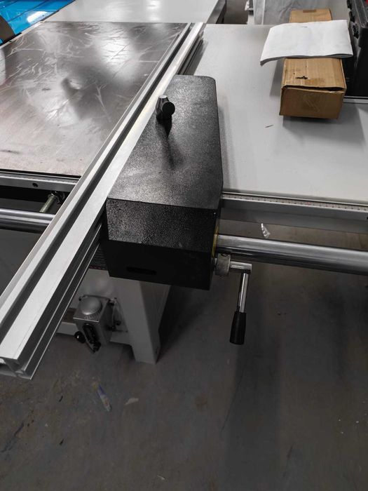 Станок форматно раскроечный MJ 6132III